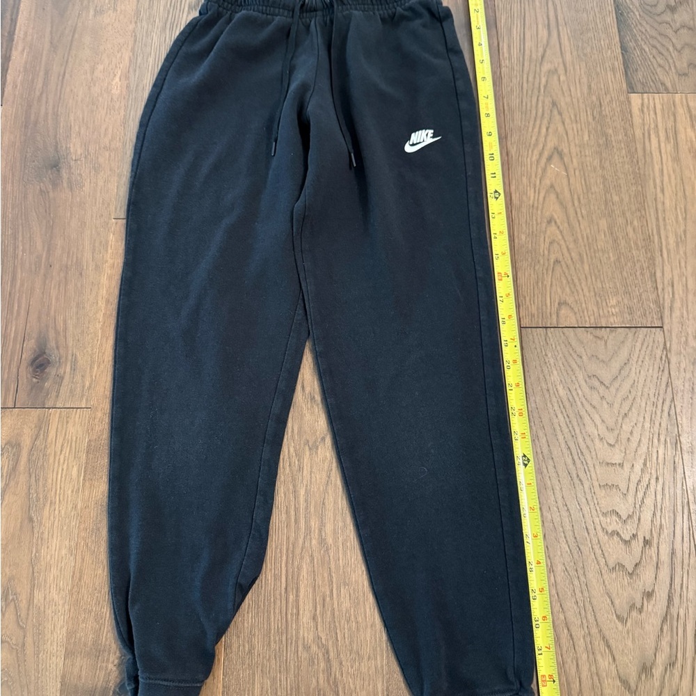 Nike Women's Sportswear Club Fleece Joggers - Black - XS